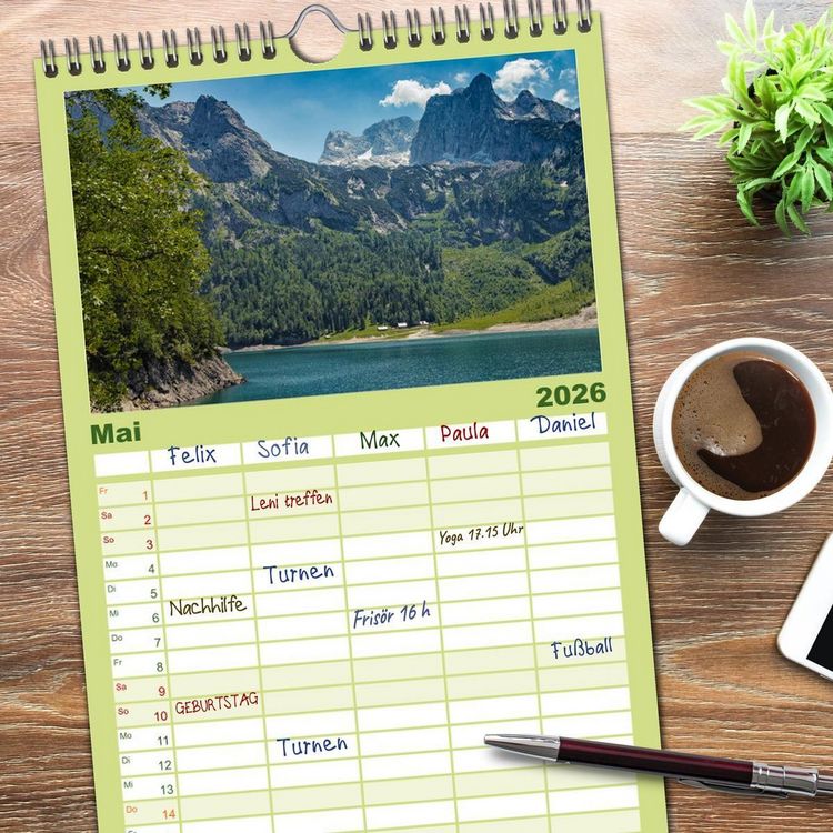 Produktbild: Familienplaner 2026 - Seen - Berge - Salzkammergut mit 5 Spalten (Wandkalender, 21 x 45 cm) CALVENDO