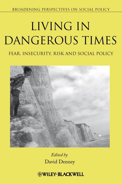 Produktbild: Living in Dangerous Times
