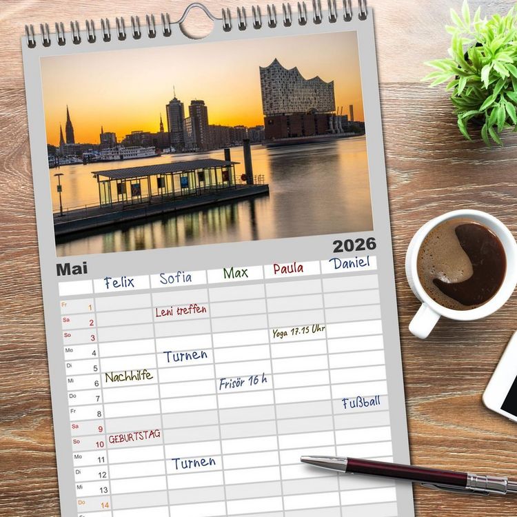 Produktbild: Familienplaner 2026 - Urbane Impressionen: Hansestadt Hamburg - Tor zur Welt mit 5 Spalten (Wandkalender, 21 x 45 cm) CALVENDO