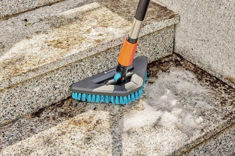 Produktbild: GARDENA combisystem Stielb&uuml;rste 18814-20 27cm