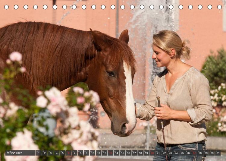 Produktbild: Pferd und Mensch in Harmonie (Tischkalender 2022 DIN A5 quer)