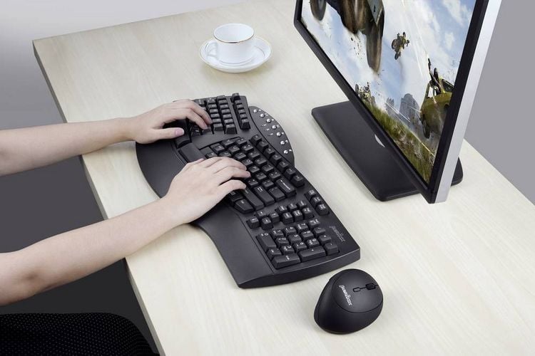 Produktbild: Perixx PERIBOARD-612BDE Bluetooth&reg; Tastatur Deutsch, QWERTZ Schwarz Ergonomisch, Handballenauflage, Multimediatasten
