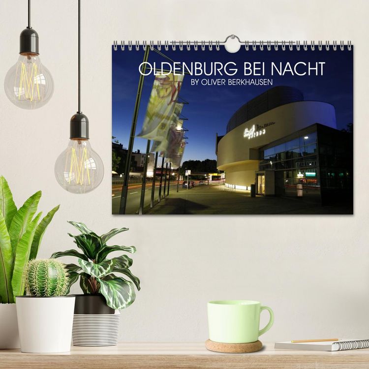 Produktbild: Oldenburg bei Nacht (Wandkalender 2026 DIN A4 quer), CALVENDO Monatskalender