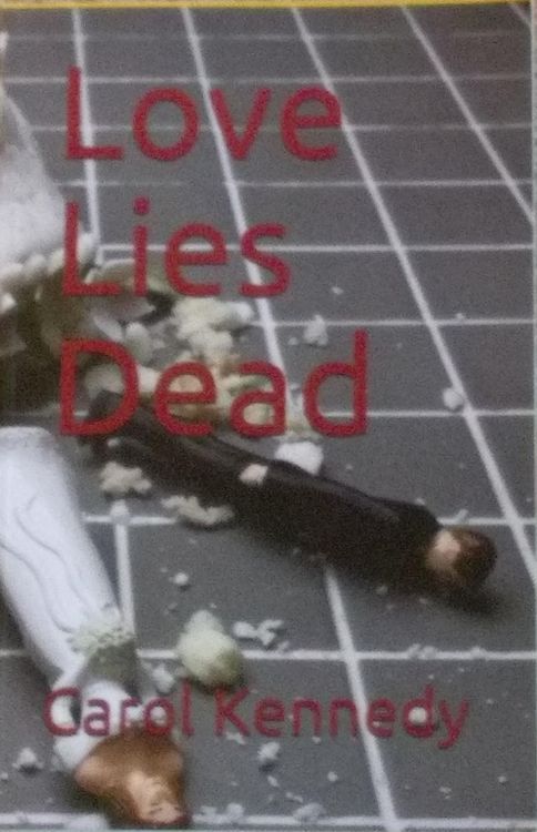 Produktbild: Love Lies Dead