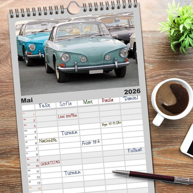Produktbild: Familienplaner 2026 - Eine Legende lebt. Der Karmann-Ghia mit 5 Spalten (Wandkalender, 21 x 45 cm) CALVENDO