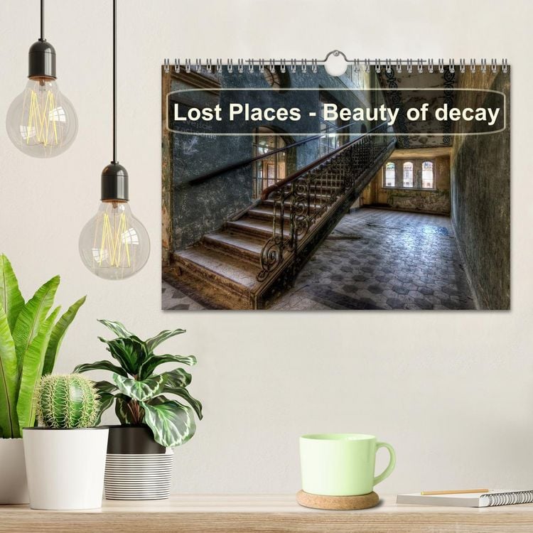 Produktbild: Lost Places - Beauty of decay (Wall Calendar 2026 DIN A4 landscape), CALVENDO 12 Month Wall Calendar