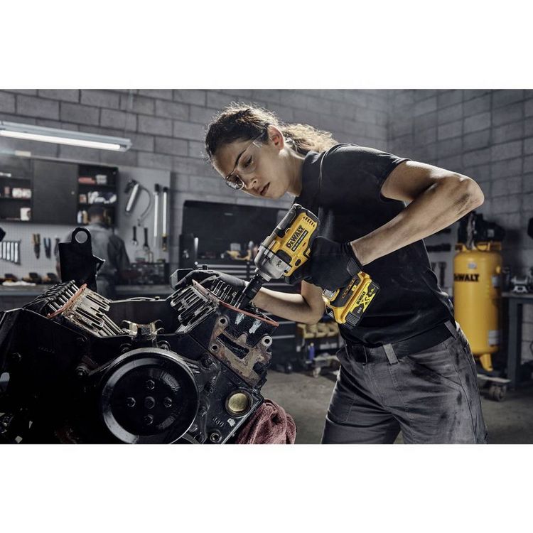 Produktbild: DEWALT DCF892NT-XJ Akku-Schlagschrauber 1100 Nm 18V Anzahl mitgelieferte Akkus 0 Li-Ion