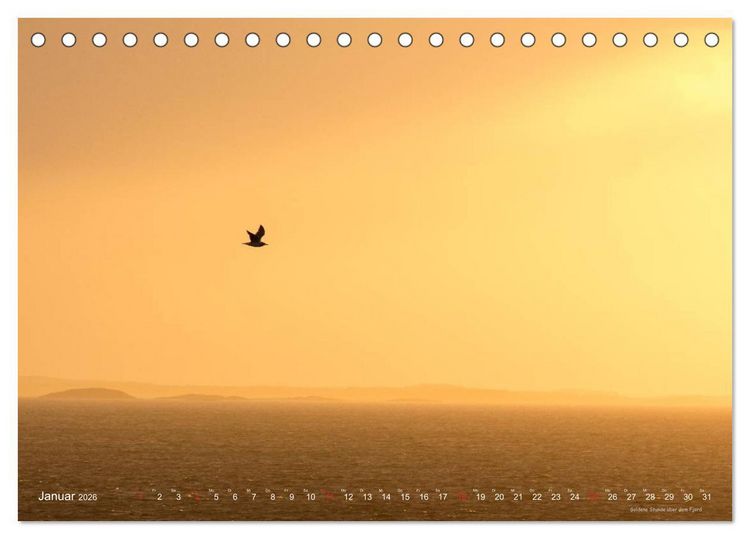 Produktbild: Hurtigruten im Winter - Hunting the light (Tischkalender 2026 DIN A5 quer), CALVENDO Monatskalender
