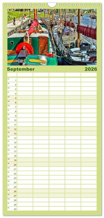 Produktbild: Familienplaner 2026 - Ostfriesland - Museumshafen Carolinensiel mit 5 Spalten (Wandkalender, 21 x 45 cm) CALVENDO