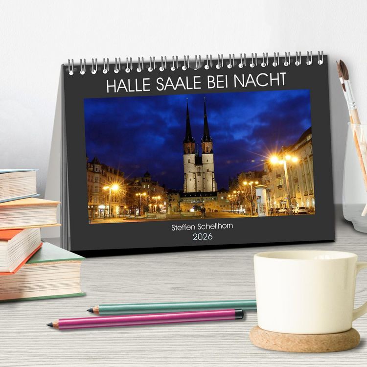 Produktbild: HALLE SAALE BEI NACHT (Tischkalender 2026 DIN A5 quer), CALVENDO Monatskalender