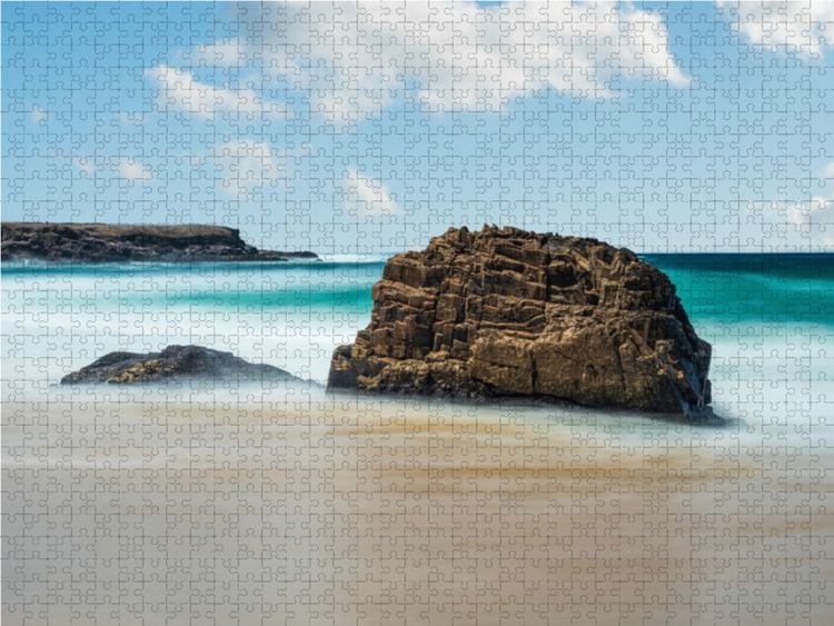 Produktbild: CALVENDO Puzzle Die einsamen Felsen - Fuerteventura 1000 Teile Lege-Gr&ouml;&szlig;e 64 x 48 cm Foto-Puzzle Bild von Patrick Klinke