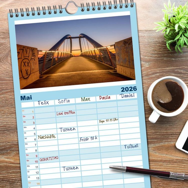 Produktbild: Familienplaner 2026 - Chemnitz zur blauen Stunde mit 5 Spalten (Wandkalender, 21 x 45 cm) CALVENDO