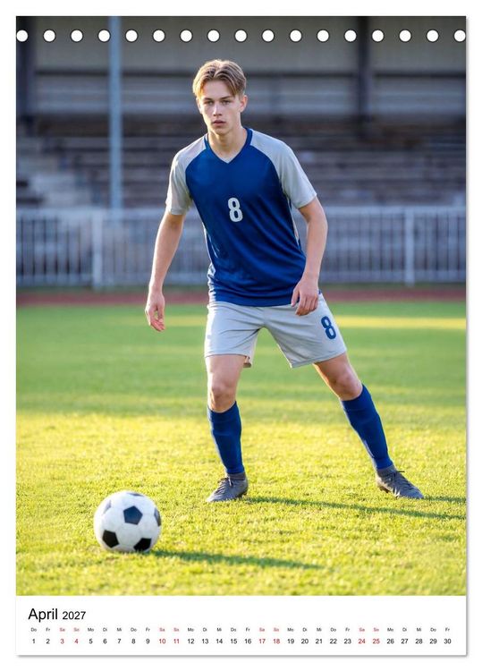 Produktbild: Am Ball Junior - Junge Kicker - Gro&szlig;e Momente (Tischkalender 2027 DIN A5 hoch), CALVENDO Monatskalender
