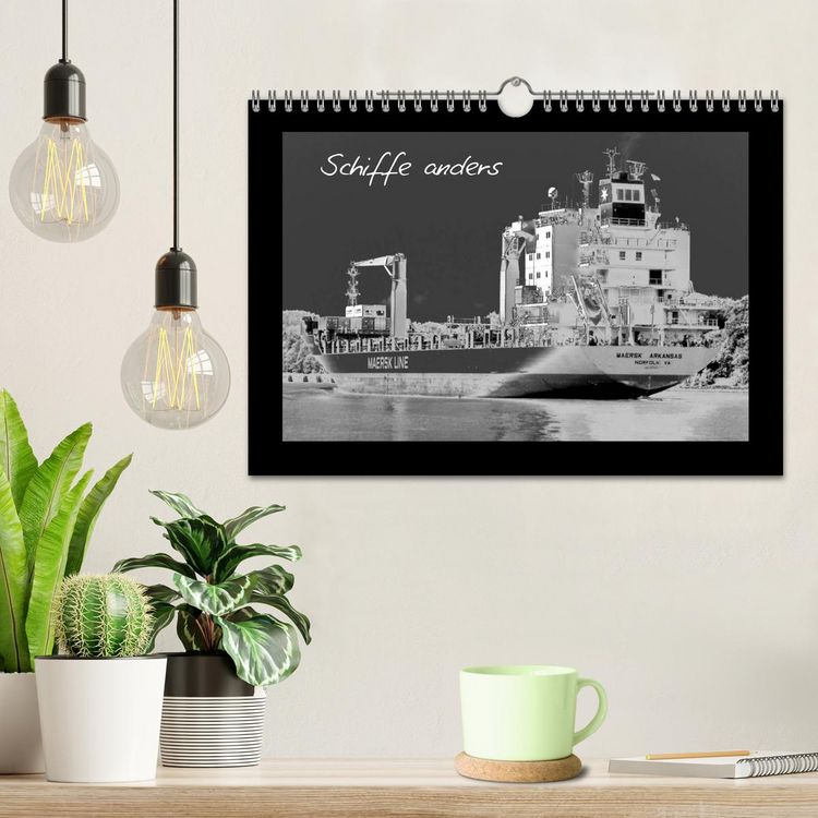 Produktbild: Schiffe anders (Wandkalender 2026 DIN A4 quer), CALVENDO Monatskalender