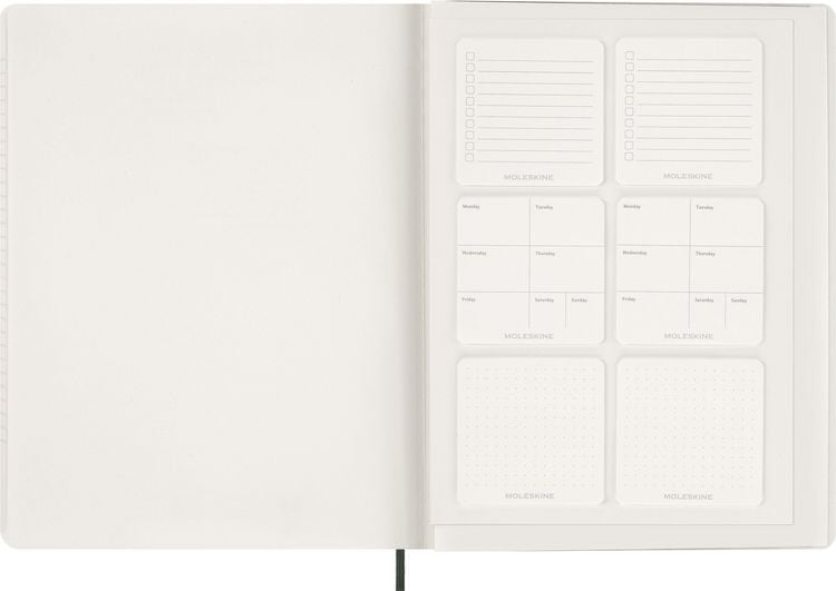 Produktbild: Moleskine 15 Monate Essential Wochenkalender 2026/2027, 1 Wo = 2 Seiten, vertikal, XXL, weicher Einband, Myrtengr&uuml;n