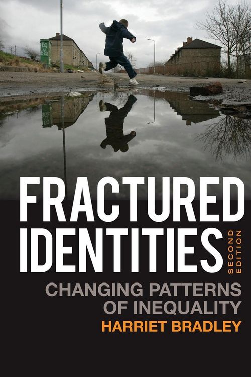 Produktbild: Fractured Identities