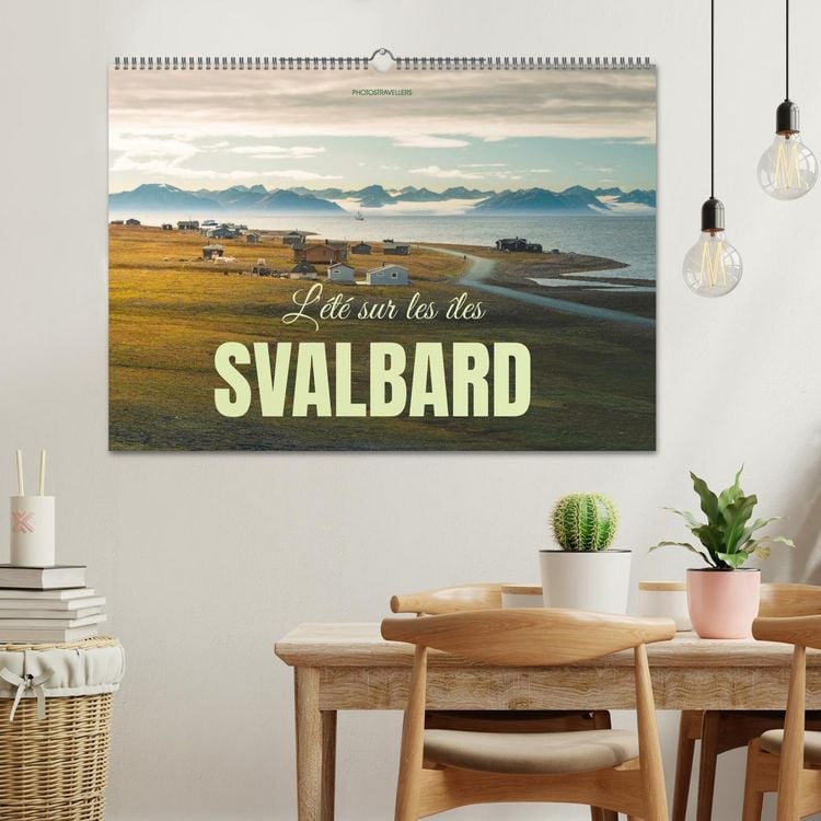 Produktbild: L'&eacute;t&eacute; sur les &icirc;les Svalbard (Calendrier mural 2026 DIN A2 vertical), CALVENDO calendrier mensuel
