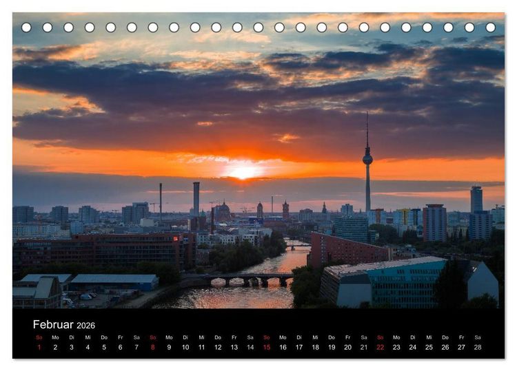 Produktbild: Die Blaue Stunde in Berlin (Tischkalender 2026 DIN A5 quer), CALVENDO Monatskalender