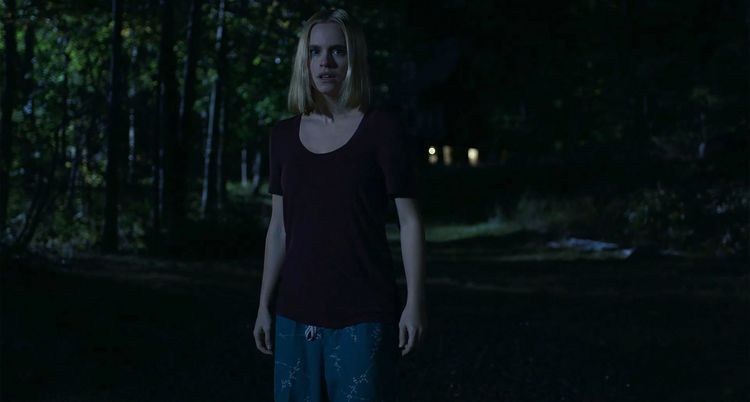 Produktbild: What Lies Below