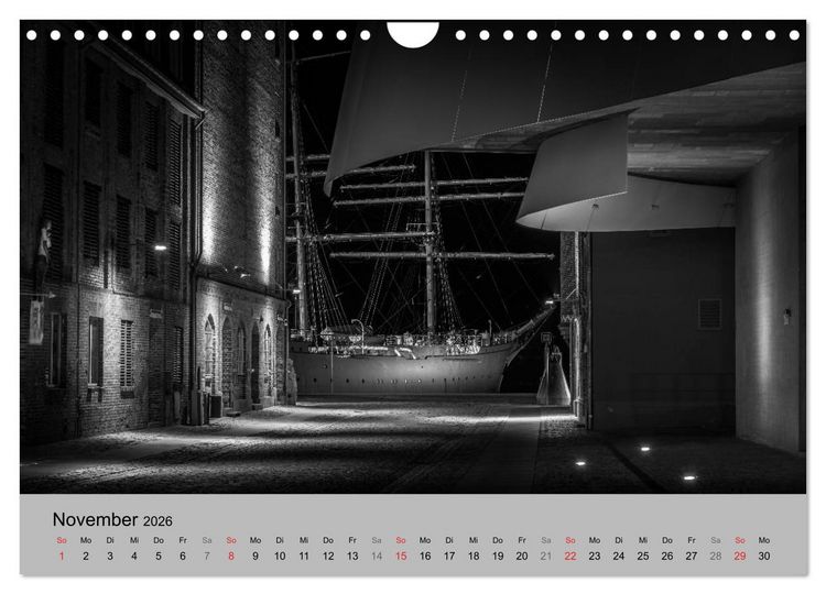Produktbild: Hansestadt Stralsund bei Nacht (mit GPS-Koordinaten) (Wandkalender 2026 DIN A4 quer), CALVENDO Monatskalender