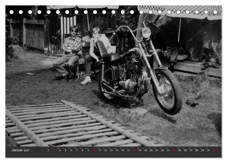 Produktbild: east Rider - Biker und Bikes aus der DDR (Tischkalender 2027 DIN A5 quer), CALVENDO Monatskalender