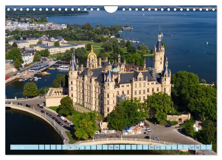 Produktbild: Momente von oben (Wandkalender 2026 DIN A4 quer), CALVENDO Monatskalender