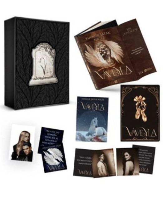 Produktbild: Vaveyla 2 - Kis D&ouml;nencesi Ciltli Kutulu