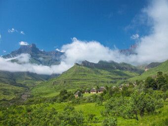 Produktbild: CALVENDO Puzzle Amphitheater Drakensberg im Royal Natal-Nationalpark | 1000 Teile Lege-Gr&ouml;&szlig;e 64x48cm Foto-Puzzle f&uuml;r gl&uuml;ckliche Stunden