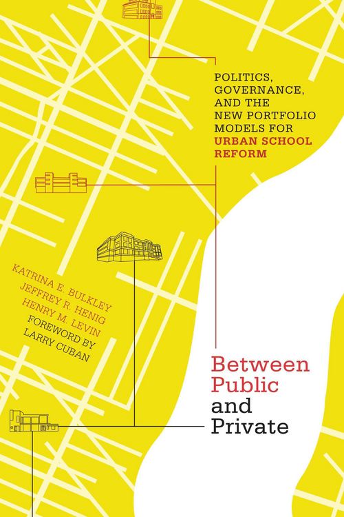 Produktbild: Between Public and Private