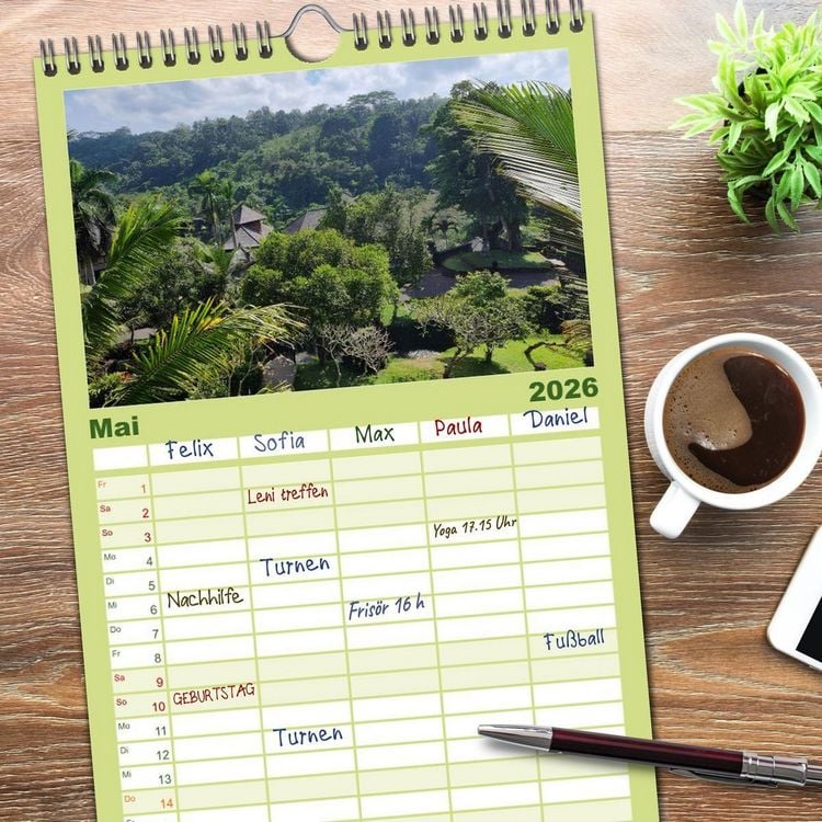 Produktbild: Familienplaner 2026 - Bali - G&ouml;tterinsel mit 5 Spalten (Wandkalender, 21 x 45 cm) CALVENDO