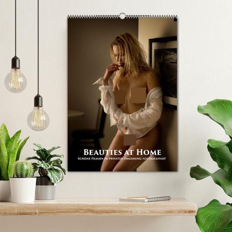 Produktbild: Beauties at Home (Wandkalender 2026 DIN A2 hoch), CALVENDO Monatskalender