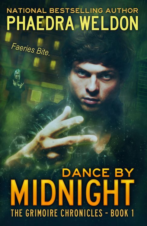Produktbild: Dance By Midnight (The Grimoire Chronicles, #1)