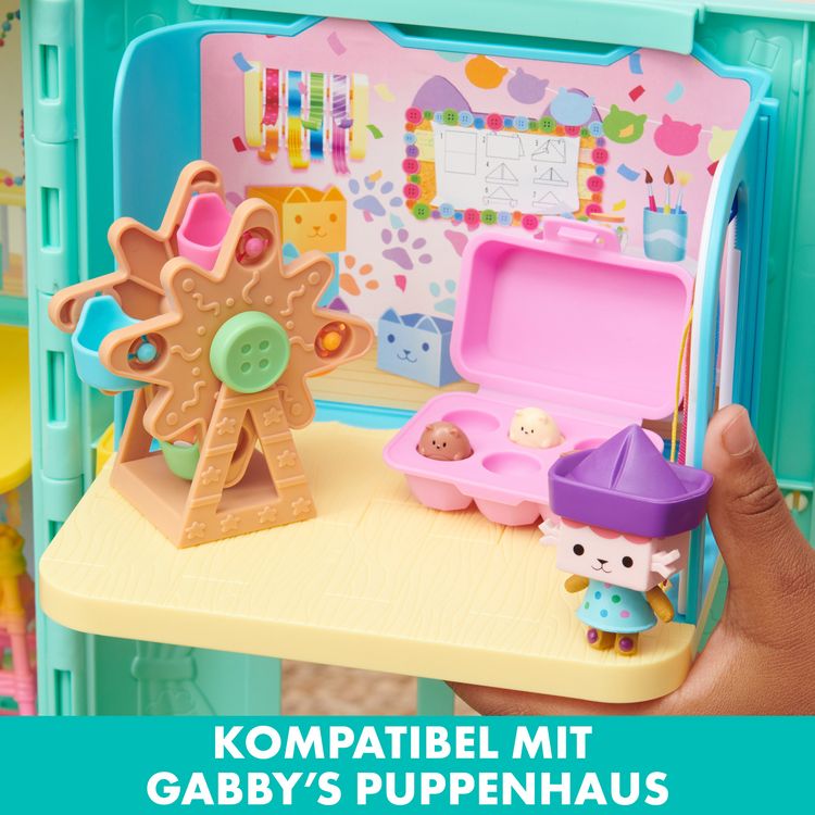 Produktbild: Gabby's Dollhouse Deluxe Raum, Craft-a-riffic-Room, Bastelzimmer mit Baby Box, M&ouml;belst&uuml;cken und thematischem Zubeh&ouml;r