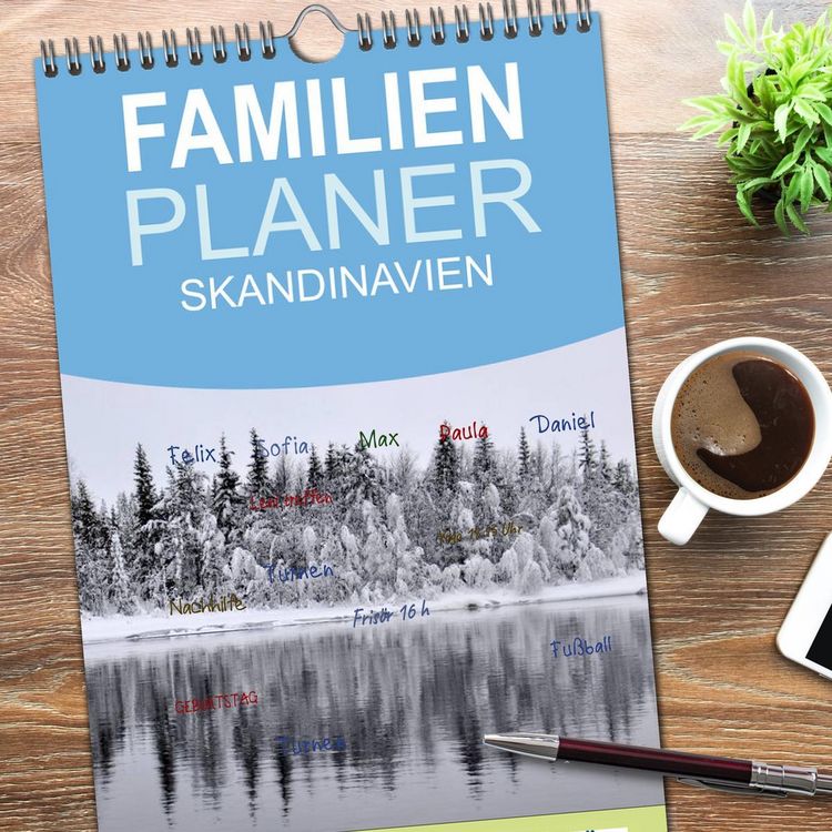 Produktbild: Familienplaner 2026 - SKANDINAVIEN mit 5 Spalten (Wandkalender, 21 x 45 cm) CALVENDO