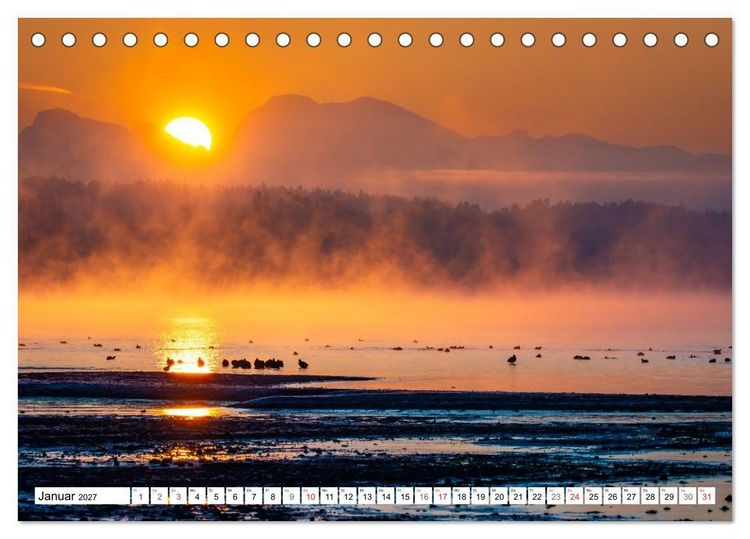 Produktbild: Der Chiemsee - Ansichten zum Tr&auml;umen (Tischkalender 2027 DIN A5 quer), CALVENDO Monatskalender
