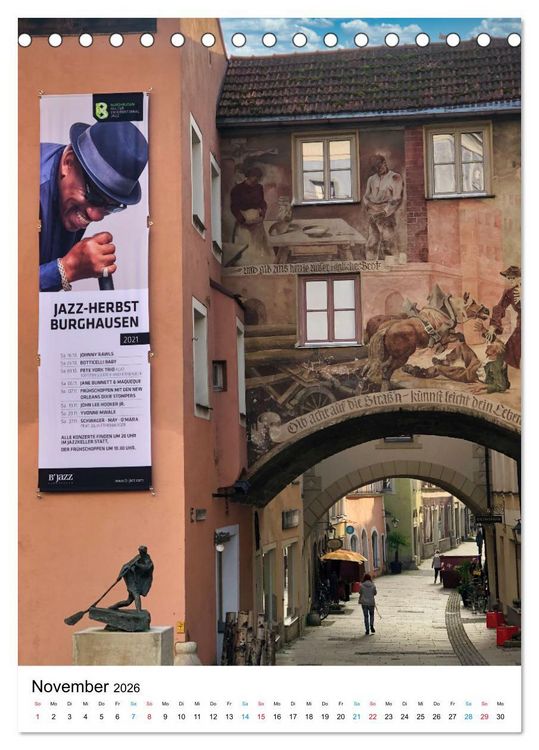 Produktbild: Burghausen, eine historische Stadt im Fokus (Tischkalender 2026 DIN A5 hoch), CALVENDO Monatskalender
