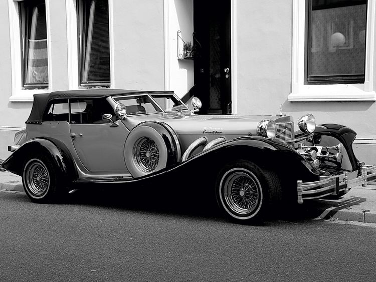 Produktbild: CALVENDO Puzzle Automobile vergangener Jahrzehnte | 1000 Teile Lege-Gr&ouml;&szlig;e 64x48cm Foto-Puzzle f&uuml;r gl&uuml;ckliche Stunden