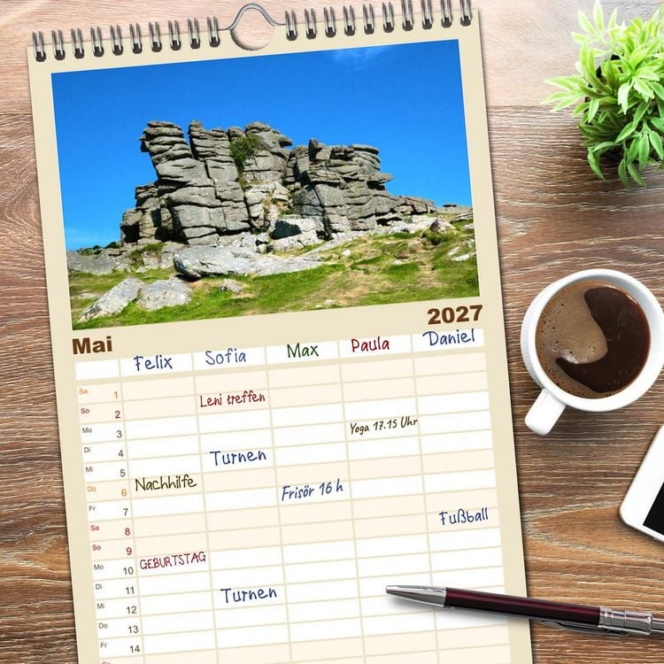 Produktbild: Familienplaner 2027 - S&uuml;dengland - Mystische Steinkreise und Dartmoor mit 5 Spalten (Wandkalender, 21 x 45 cm) CALVENDO