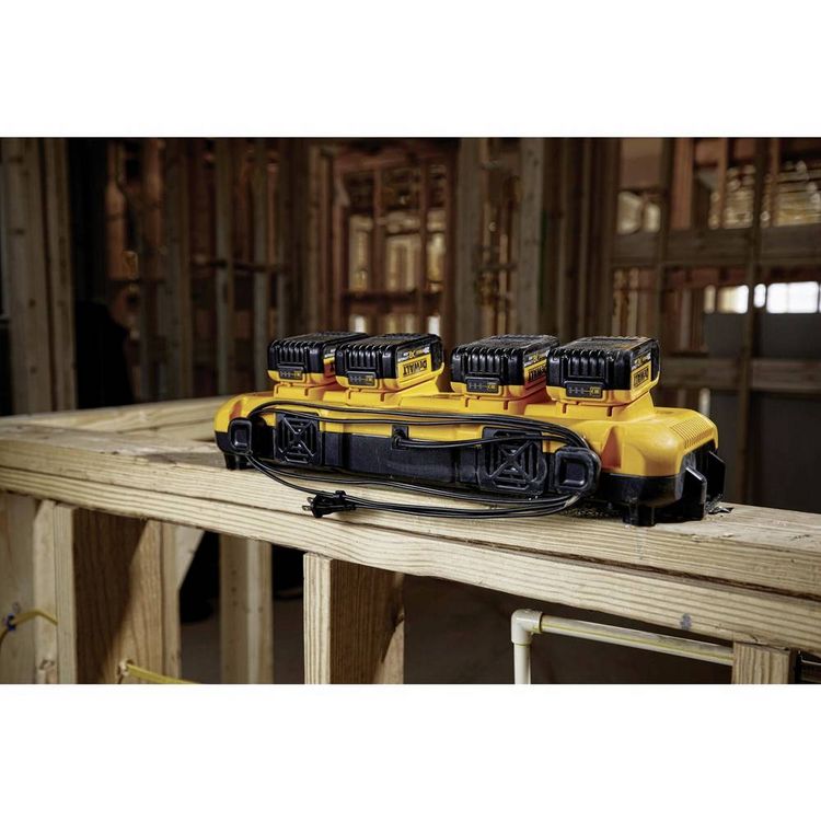 Produktbild: DEWALT DCB104 Schnellladeger&auml;t DCB104-QW