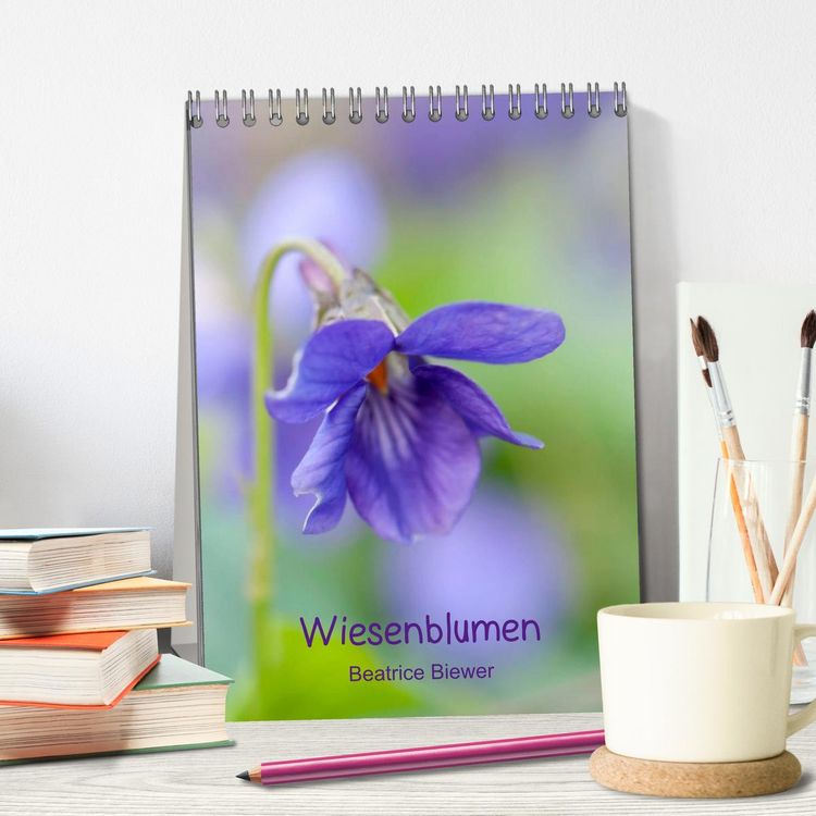Produktbild: Wiesenblumen (Tischkalender 2026 DIN A5 hoch), CALVENDO Monatskalender