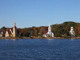 Produktbild: CALVENDO Puzzle Mahone Bay, Nova Scotia | 1000 Teile Lege-Gr&ouml;&szlig;e 64x48cm Foto-Puzzle f&uuml;r gl&uuml;ckliche Stunden