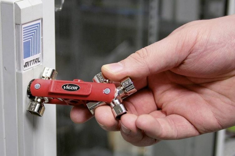 Produktbild: Vigor V4241 Schaltschrankschl&uuml;ssel Sub&nbsp;Maker&nbsp;Quadro 10-in-1 Schaltschrankschl&uuml;ssel 1 St.