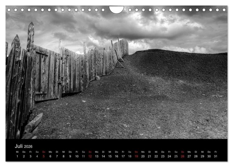 Produktbild: Objekte in schwarz weiss (Wandkalender 2026 DIN A4 quer), CALVENDO Monatskalender