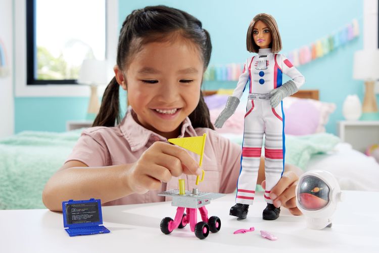 Astronaut barbie doll online