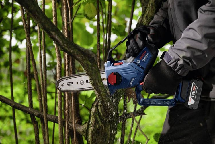 Produktbild: Bosch Professional GKE 18V-20 Akku-Asts&auml;ge 06008D7100 18V