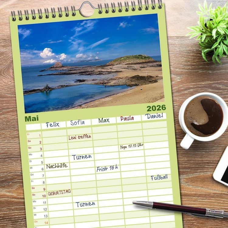 Produktbild: Familienplaner 2026 - Saint-Malo - Ein gut gesch&uuml;tzter Schatz mit 5 Spalten (Wandkalender, 21 x 45 cm) CALVENDO