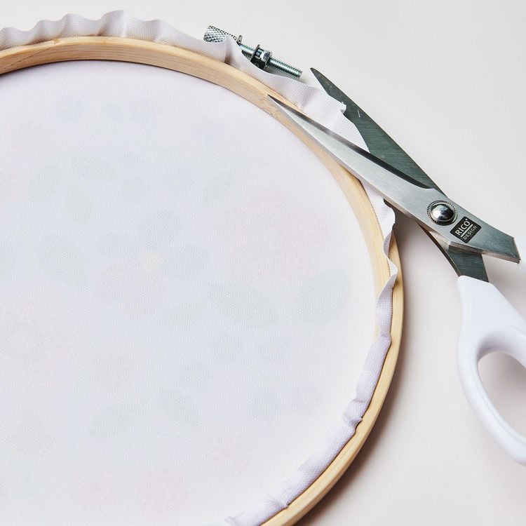 Produktbild: Diamond Painting DIY-Set, Bild auf Leinwand, Funkelnder Blumenkranz // &Oslash; 20 cm. 14-teilig