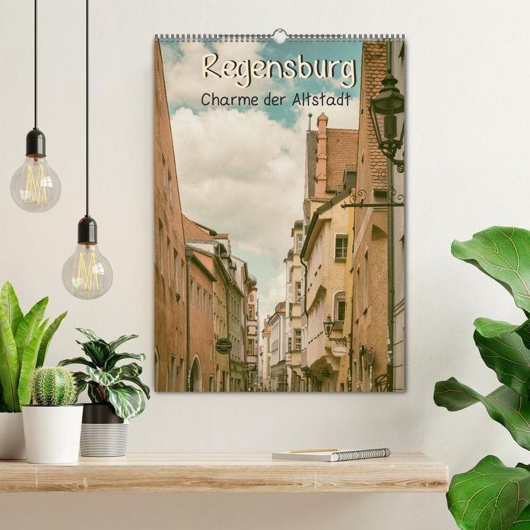 Produktbild: Regensburg - Charme der Altstadt (Wandkalender 2026 DIN A2 hoch), CALVENDO Monatskalender