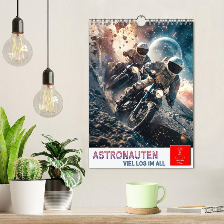 Produktbild: Astronauten - viel los im All (Wandkalender 2026 DIN A4 hoch), CALVENDO Monatskalender