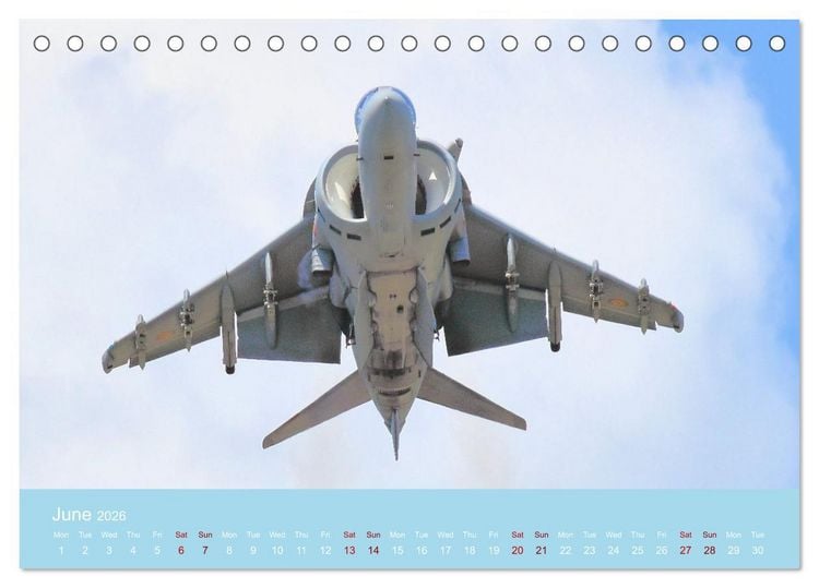 Produktbild: Stunning Aircraft (Desk Calendar 2026 DIN A5 landscape), CALVENDO 12 Month DeskCalendar